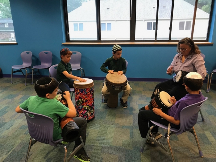4th grade boys on drums